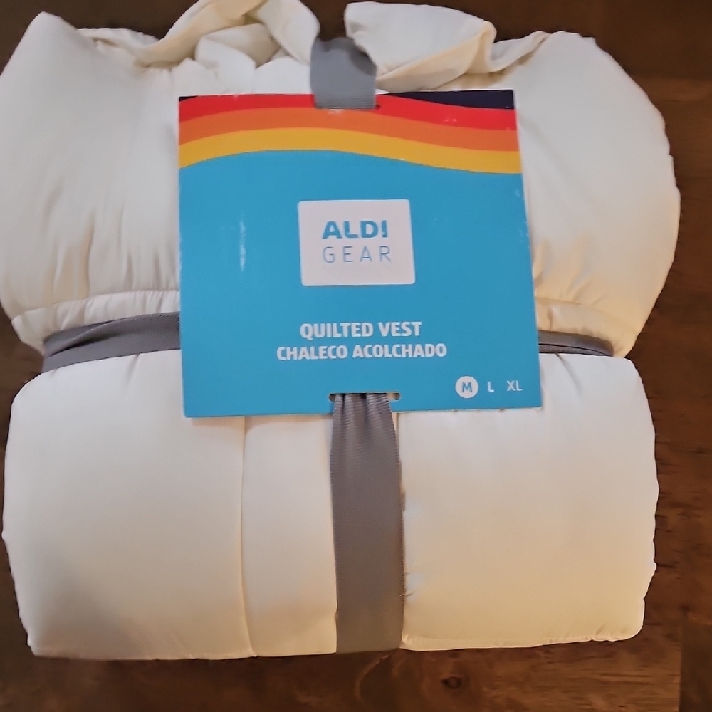 Aldi Gear Quilted Vest in Cream